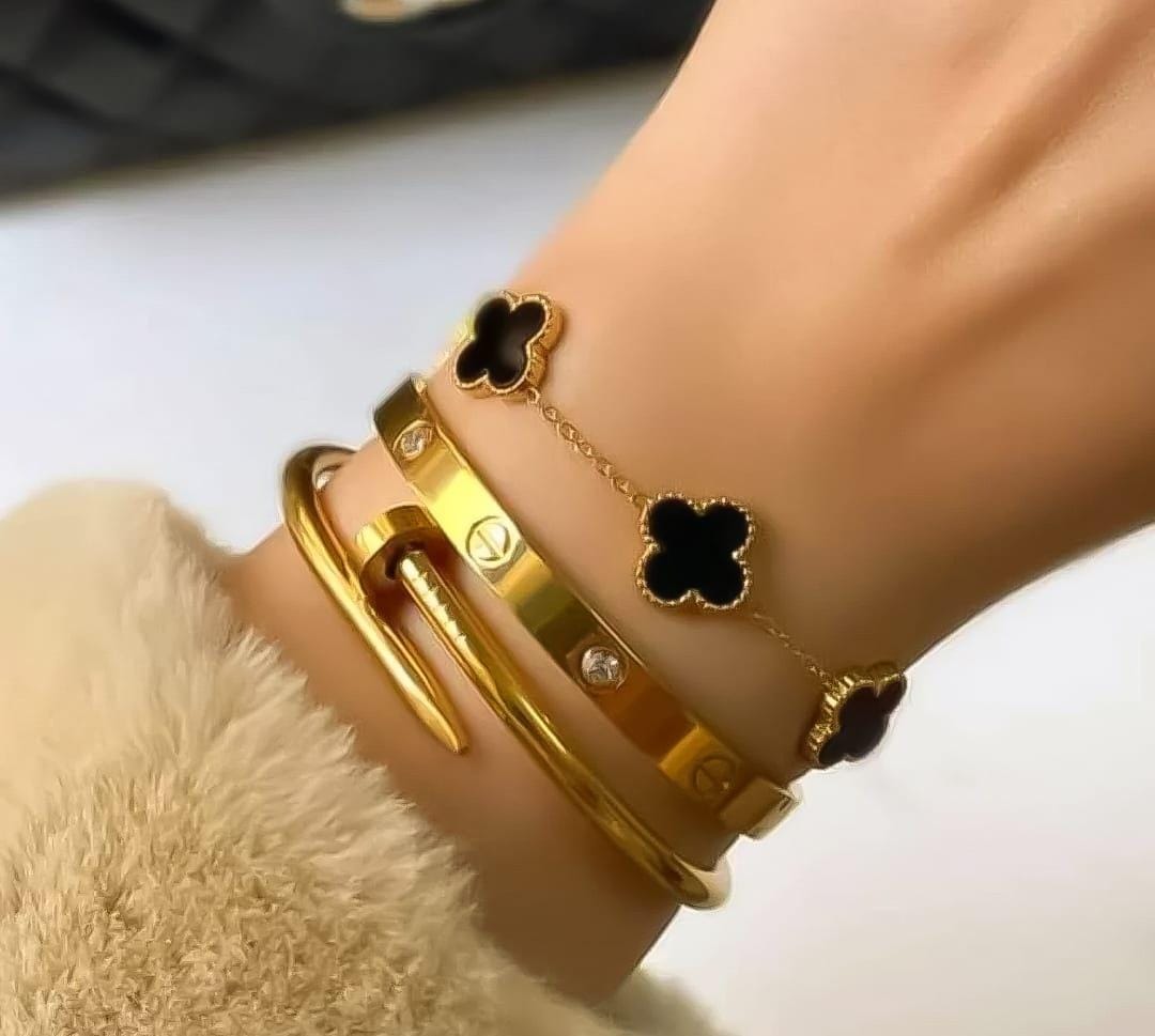 3-Piece Stainless Steel Luxury Bangle Set for Women | 18K Gold-Plated Stackable Nail, Screw, & Black Clover Link Chain Bracelet Combo | Elegant Non-Tarnish Jewelry